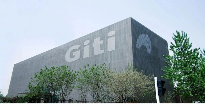 佳通輪胎美國公司宣布，將進一步擴大南卡羅來納州里奇堡工廠的產(chǎn)能。該工廠自2017年設立以來，一直采用高度自動化的制造裝備，每年可生產(chǎn)約1000萬條乘用輪胎。