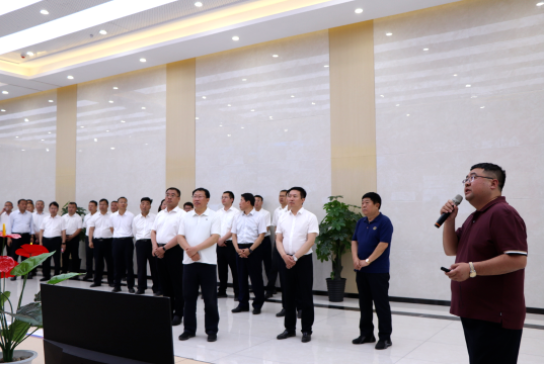 三強煤基新材料項目對于清徐縣的發(fā)展具有重要意義。該項目的建設將進一步提升清徐縣煤化工產(chǎn)業(yè)的水平，推動清徐縣向綠色、高端、可持續(xù)發(fā)展的方向邁進。