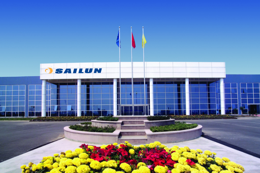 賽輪集團(tuán)股份有限公司發(fā)布關(guān)于高級管理人員變動的公告。公告稱，2023年6月9日，賽輪集團(tuán)收到周天明先生、朱小兵先生的辭職報告，周天明先生、朱小兵先生因工作調(diào)整申請辭去公司副總裁職務(wù)，將在公司繼續(xù)擔(dān)任其他職務(wù)。