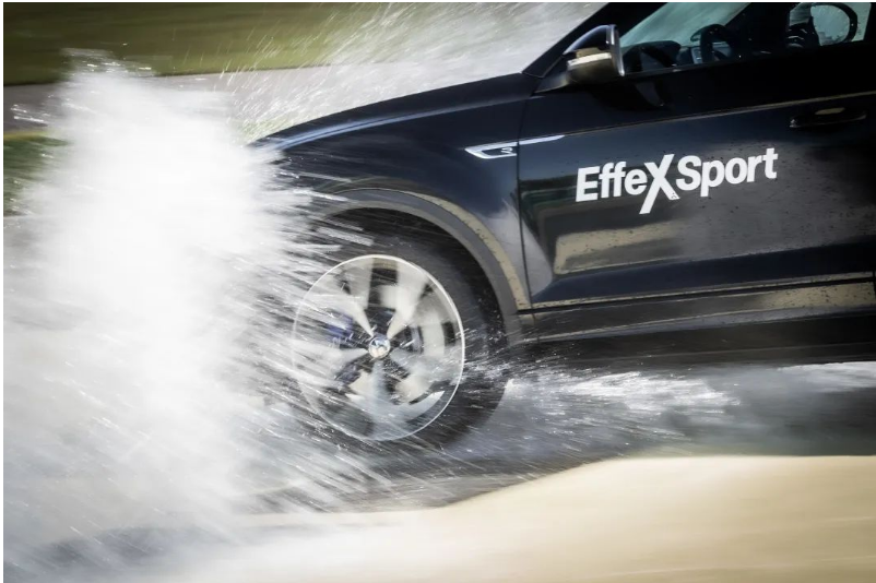 三角輪胎密切關(guān)注車輛駕駛過程中的關(guān)鍵要素，包括直線性、車手交互、轉(zhuǎn)向響應(yīng)、扭矩和輪胎的反饋。EffeXSport TH202輪胎為車手提供了來自車輛和輪胎的良好反饋，使車手能夠立即感知到減速并調(diào)節(jié)壓力，以應(yīng)對(duì)附著力極限下的駕駛情況，確保駕駛的安全。