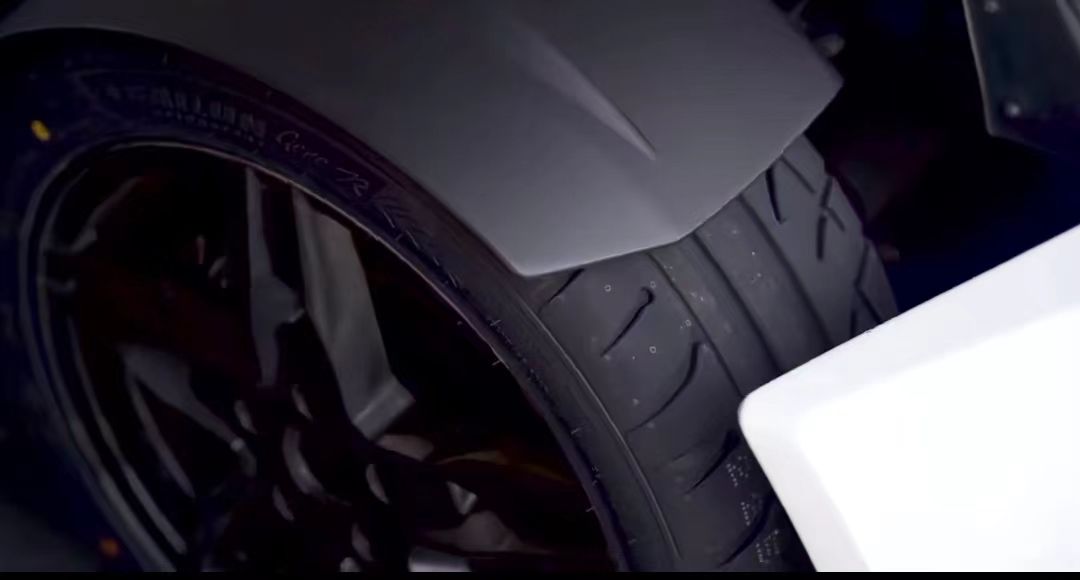 MINTIMES GP KTM X-BOW CUP是吉利銘泰集團旗下MINTIMES GP銘泰大賽車主辦的統(tǒng)一規(guī)格汽車賽事。據(jù)悉，今年的賽事將在鄭州、寧波、武漢和成都舉行，共分為四個站次進行角逐。