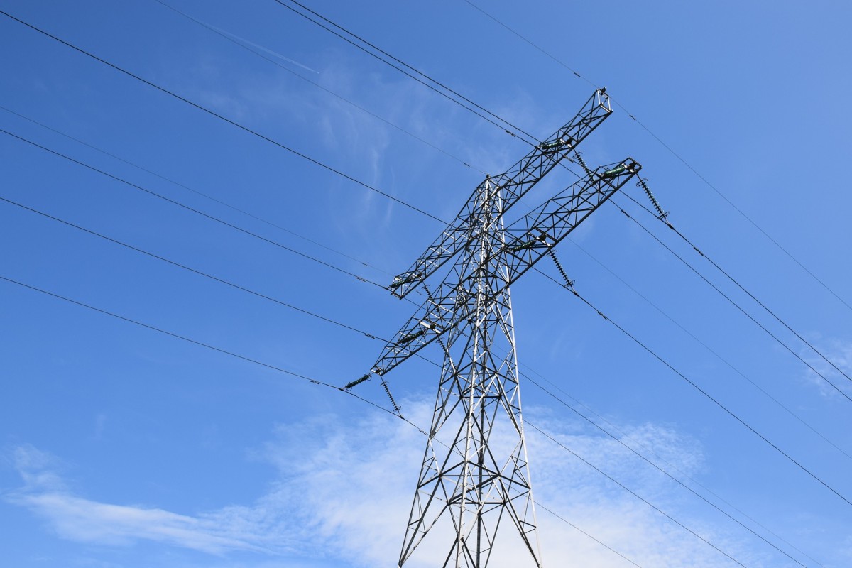 山東陽谷東方電纜有限公司成立于2011年01月05日，注冊地位于山東省聊城市陽谷縣祥光生態(tài)工業(yè)園區(qū)。該公司主要經(jīng)營范圍包括電線、電纜、銅絲、特種電纜的生產(chǎn)和銷售。