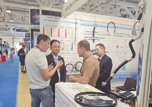 南京利德東方橡塑科技有限公司自2020年起積極展開國(guó)際市場(chǎng)拓展計(jì)劃，獲得了可喜的發(fā)展成果。在經(jīng)過(guò)多次努力之后，該公司已經(jīng)成功建立了與美國(guó)、加拿大、日本、墨西哥、伊朗以及俄羅斯等國(guó)家的牢固業(yè)務(wù)伙伴關(guān)系。