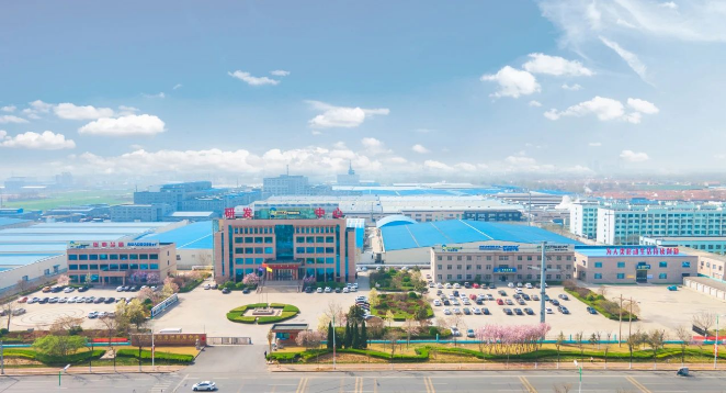 在會(huì)議最后，所有參會(huì)人員莊嚴(yán)承諾堅(jiān)持“質(zhì)量第一，強(qiáng)化基礎(chǔ)管控，夯實(shí)質(zhì)量基石”。這次啟動(dòng)會(huì)議為華盛橡膠集團(tuán)指明了提升核心競(jìng)爭(zhēng)力的方向。華盛橡膠集團(tuán)將始終把質(zhì)量視為企業(yè)的生命，堅(jiān)定地樹(shù)立質(zhì)量第一的意識(shí)，通過(guò)實(shí)際行動(dòng)踐行“匠心品質(zhì)?質(zhì)享未來(lái)”的制造理念。