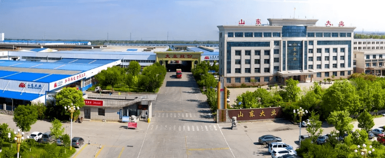 大業(yè)股份的客戶群體廣泛，包括了國內(nèi)知名的輪胎制造商如中策橡膠、玲瓏輪胎、賽輪輪胎等，還有一些國際輪胎制造商如米其林、普利司通、固特異等。這個多元化的客戶群體使得公司在市場上擁有穩(wěn)固的地位。