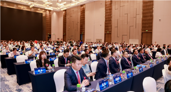 門窗行業(yè)盛會(huì)，榮基積極參與并榮獲多項(xiàng)榮譽(yù)