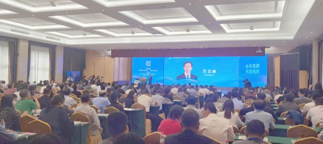 萬正峰：濮陽市創(chuàng)造“三度”環(huán)境，助力涂料企業(yè)舒心創(chuàng)業(yè)