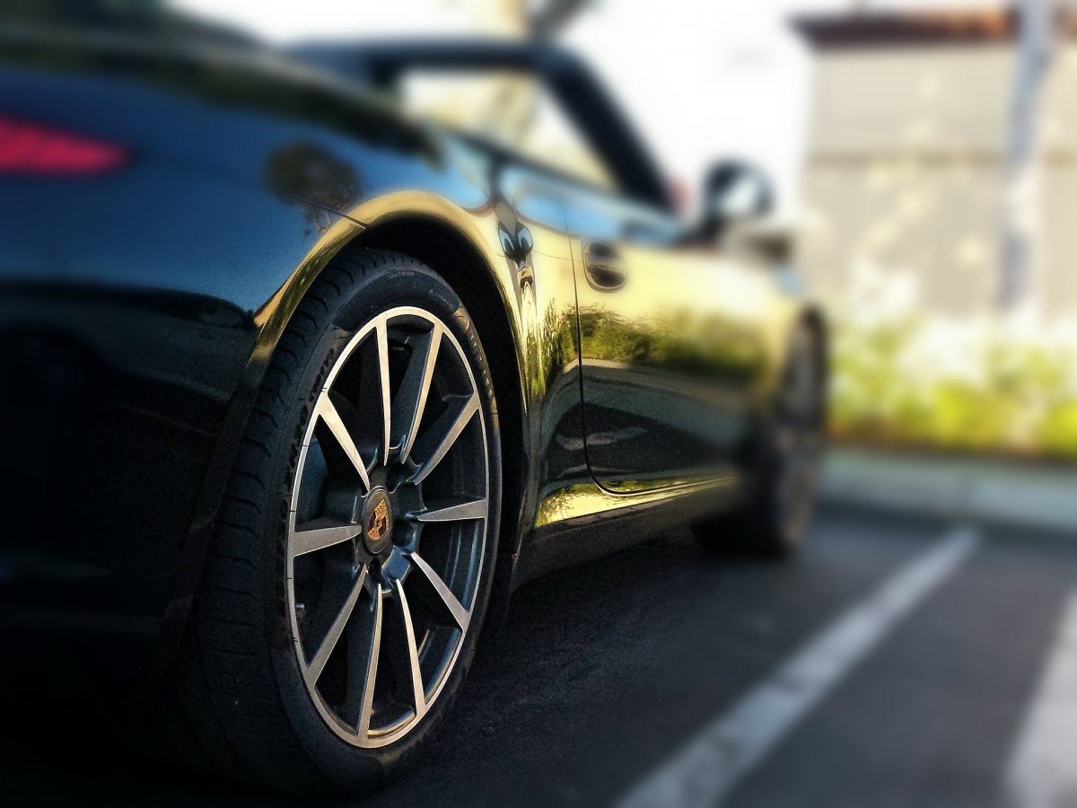 根據(jù)德國Transparency市場研究的最新統(tǒng)計數(shù)據(jù)，2021年全球汽車車窗和外部密封市場銷售額達到驚人的266億美元，而且未來10年將繼續(xù)呈現(xiàn)增長趨勢，復合年增長率預計將達到4.1%。預計到2031年，這一市場的銷售額將激增至400億美元。這一令人矚目的增長勢頭引發(fā)了人們對該行業(yè)的極大關注。