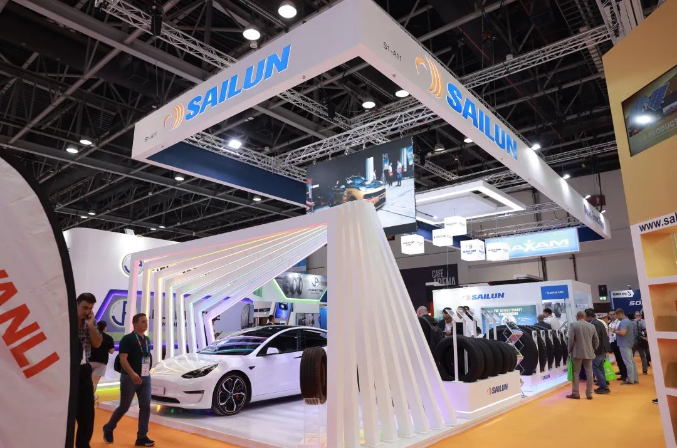 賽輪集團(tuán)亮相迪拜國(guó)際汽配展，展示創(chuàng)新科技