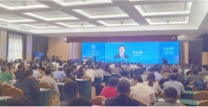 萬(wàn)正峰：濮陽(yáng)有“三度”讓涂料企業(yè)放心投資、舒心創(chuàng)業(yè)