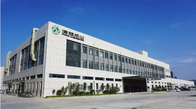 浦林成山公司發(fā)布了其半年報，披露了一系列令人振奮的成績和未來計(jì)劃。該公司計(jì)劃在2023年下半年啟動泰國輪胎生產(chǎn)基地三期項(xiàng)目，該項(xiàng)目旨在年產(chǎn)200萬條半鋼子午線輪胎。