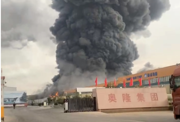 成功控制，新途輪胎倉庫明火已經(jīng)撲滅