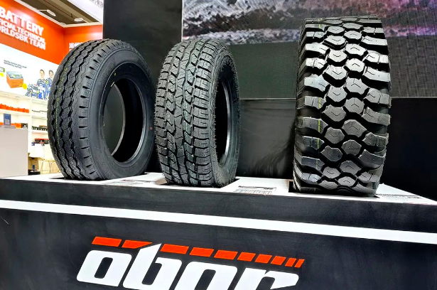 OBOR(Our Belief On the Road)品牌的高端輪胎產(chǎn)品在本次展會上表現(xiàn)出色，各類自主研發(fā)的熱門產(chǎn)品獲得了高度贊譽，眾多潛在客戶前來咨詢和洽談，OBOR品牌的熱度不斷攀升，將展會現(xiàn)場的氛圍推向高潮。借助廣交會的強大全球影響力，OBOR輪胎品牌的知名度進一步擴大，必將在國內(nèi)外市場迎來一波新的銷售熱潮。