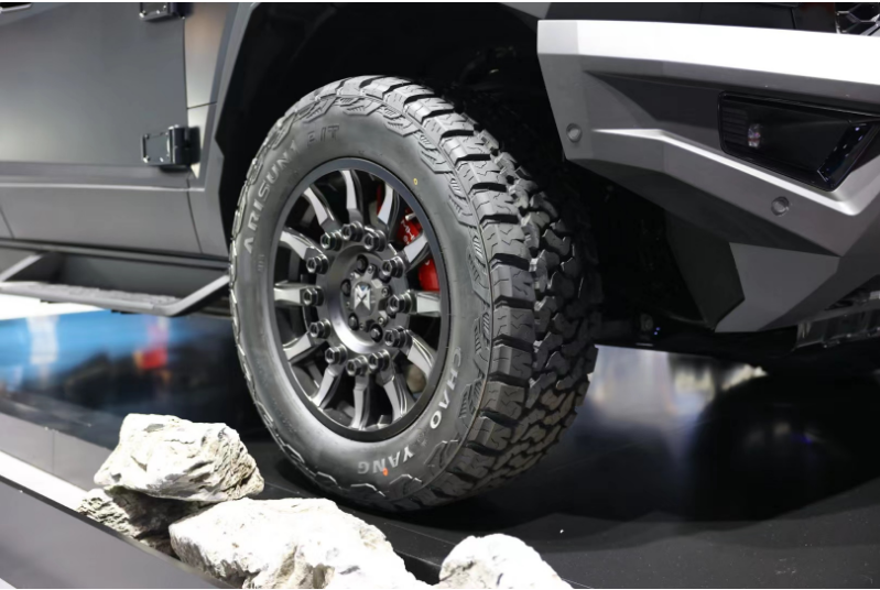 未來(lái)，中策橡膠表示將繼續(xù)創(chuàng)新和探索，與更多合作伙伴緊密合作，共同發(fā)揮各自優(yōu)勢(shì)，推動(dòng)出行技術(shù)不斷升級(jí)，持續(xù)為市場(chǎng)創(chuàng)造價(jià)值，打造更加安全、高效和可持續(xù)的出行未來(lái)。