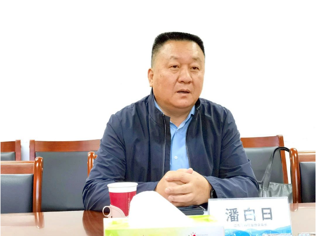 潘白日對(duì)中國涂料工業(yè)協(xié)會(huì)一直以來對(duì)江西省涂料行業(yè)協(xié)會(huì)的支持表示感謝，并介紹了江西省涂料行業(yè)協(xié)會(huì)的組織結(jié)構(gòu)和發(fā)展歷程。他表示，希望未來能夠繼續(xù)得到中國涂料工業(yè)協(xié)會(huì)的大力支持，加強(qiáng)雙方的合作，促進(jìn)涂料行業(yè)的配套建設(shè)，走上健康、高質(zhì)量發(fā)展的道路。