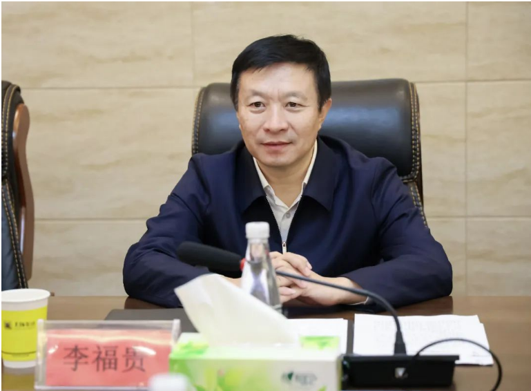 李福貴表示，亞鑫能源集團與太原黑貓作為清徐經濟開發(fā)區(qū)的重點規(guī)上企業(yè)，對當?shù)亟洕l(fā)展做出了積極貢獻。他表示，清徐經濟開發(fā)區(qū)將積極構建合作平臺，優(yōu)化營商環(huán)境，全力支持雙方的合作發(fā)展。他希望雙方在更廣泛、更高水平、更深層次上進行互動交流，推動炭黑產業(yè)的“延鏈補鏈強鏈”，為清徐經濟發(fā)展注入新動力。