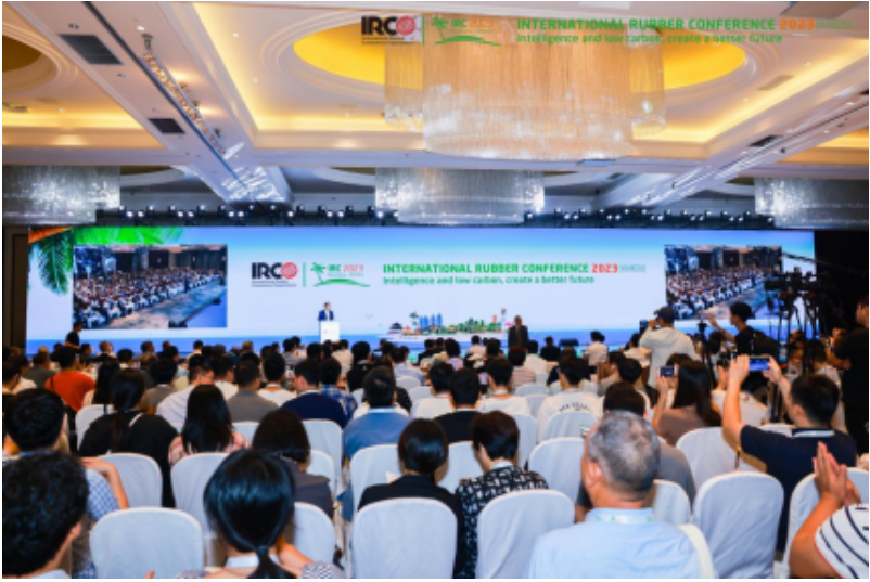 據(jù)了解，國際橡膠會議(IRC)是國際橡膠會議組織(IRCO)的大型重要會議，每年一次，由成員國中的會權(quán)國家輪流主辦。中國已成功主辦過三次，而IRC2023是中國再次舉辦的盛會。本次大會主題為“智能低碳，共創(chuàng)美好未來”。