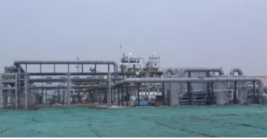 菏澤市工業(yè)重點(diǎn)項(xiàng)目現(xiàn)場(chǎng)觀(guān)摩團(tuán)來(lái)到恒舜新材料產(chǎn)業(yè)園，聚焦于“連續(xù)化生產(chǎn)6萬(wàn)噸/年高性能橡膠促進(jìn)劑MBT項(xiàng)目”。